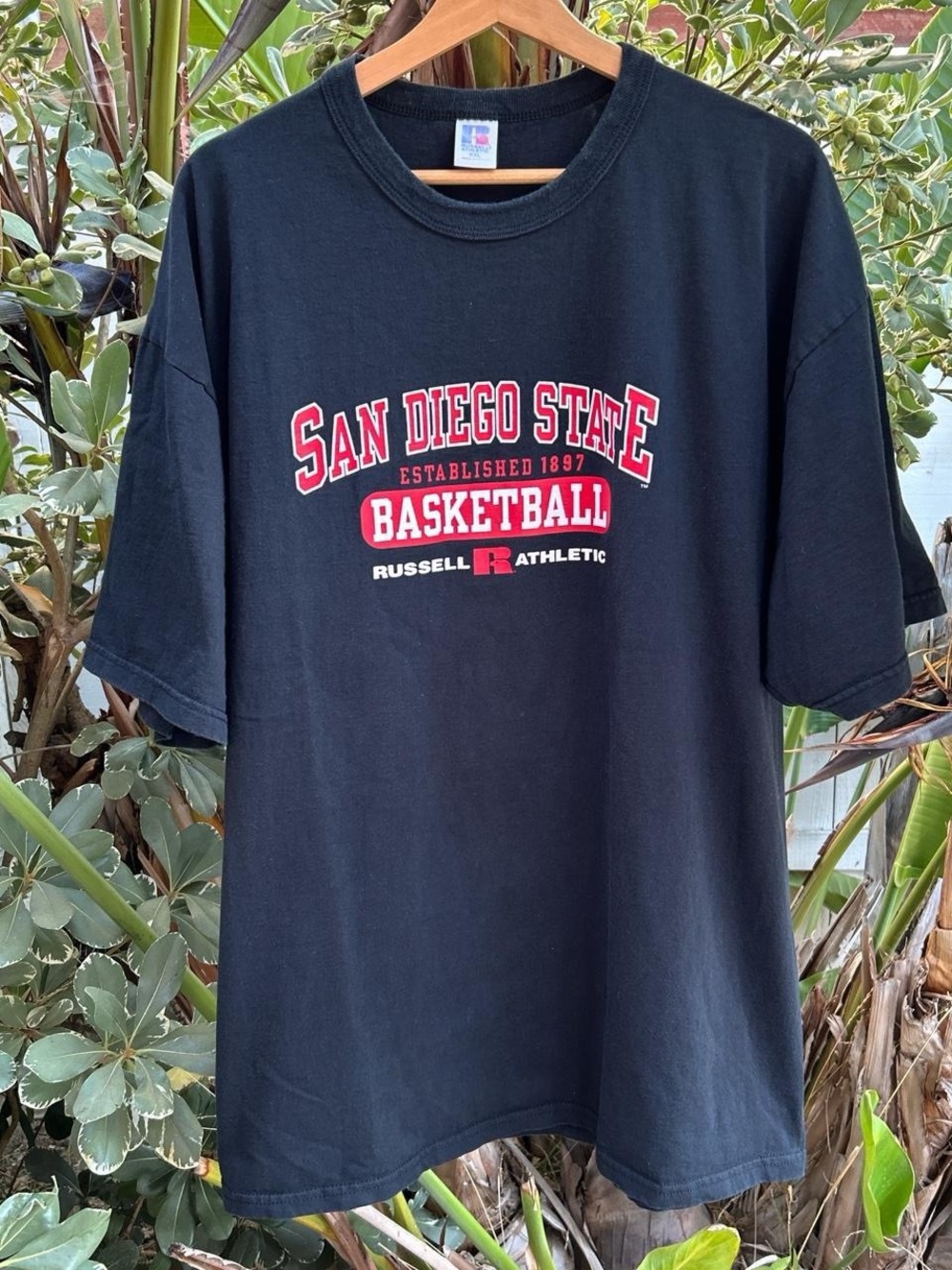 Vintage 2000s San Diego State Aztecs Basketball Russell Athletic XXL T Shirt